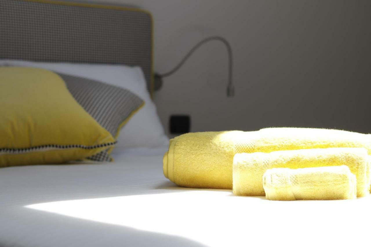 Castelli Delux Apartment เมนาจโจ ภายนอก รูปภาพ